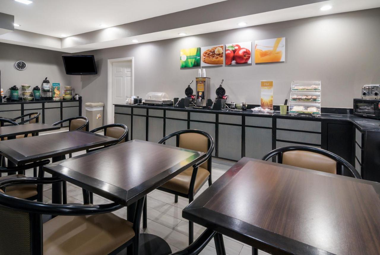 Quality Inn & Suites - Granbury Extérieur photo