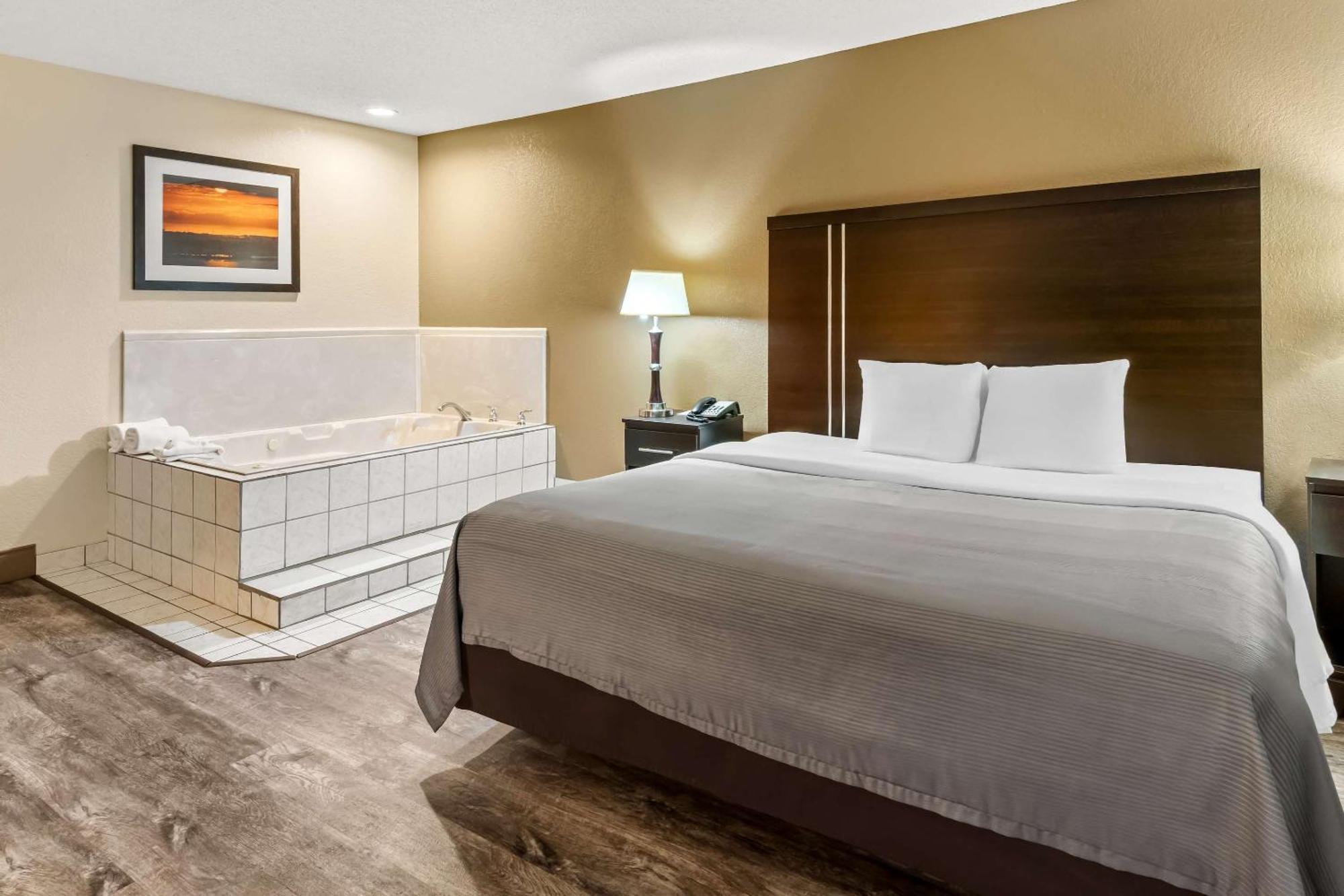 Quality Inn & Suites - Granbury Extérieur photo