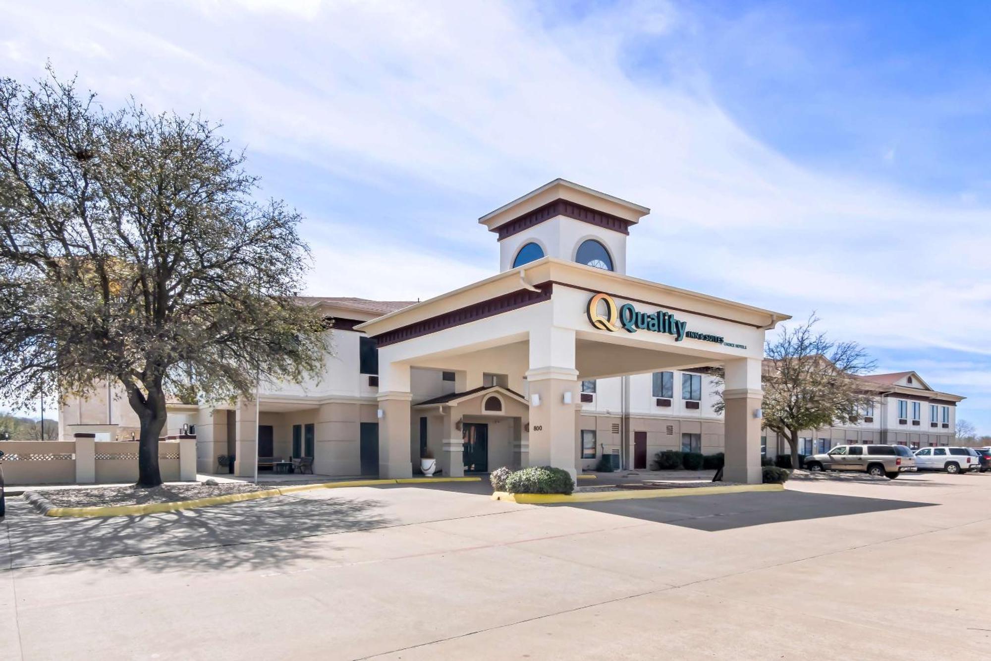 Quality Inn & Suites - Granbury Extérieur photo