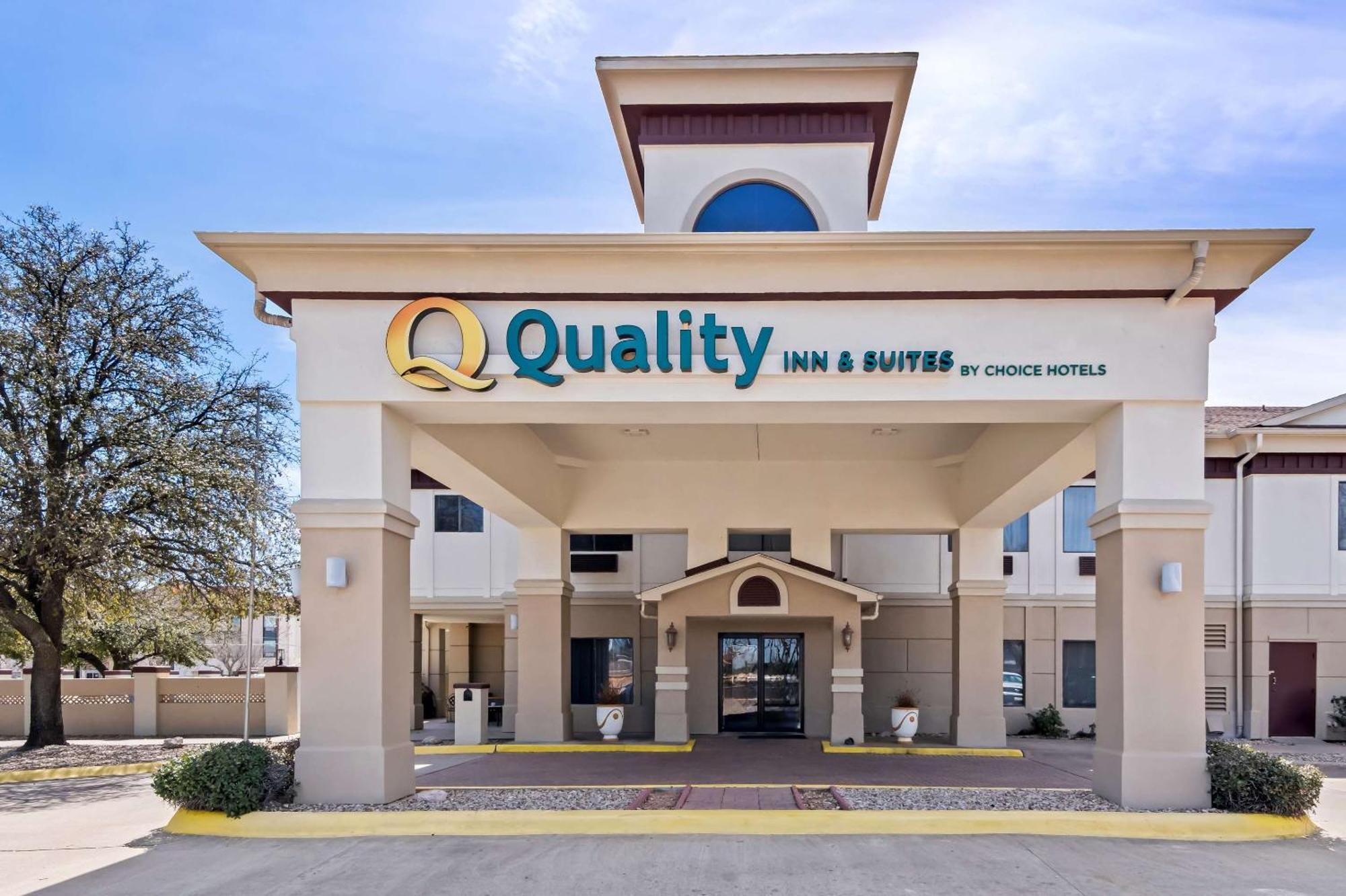 Quality Inn & Suites - Granbury Extérieur photo