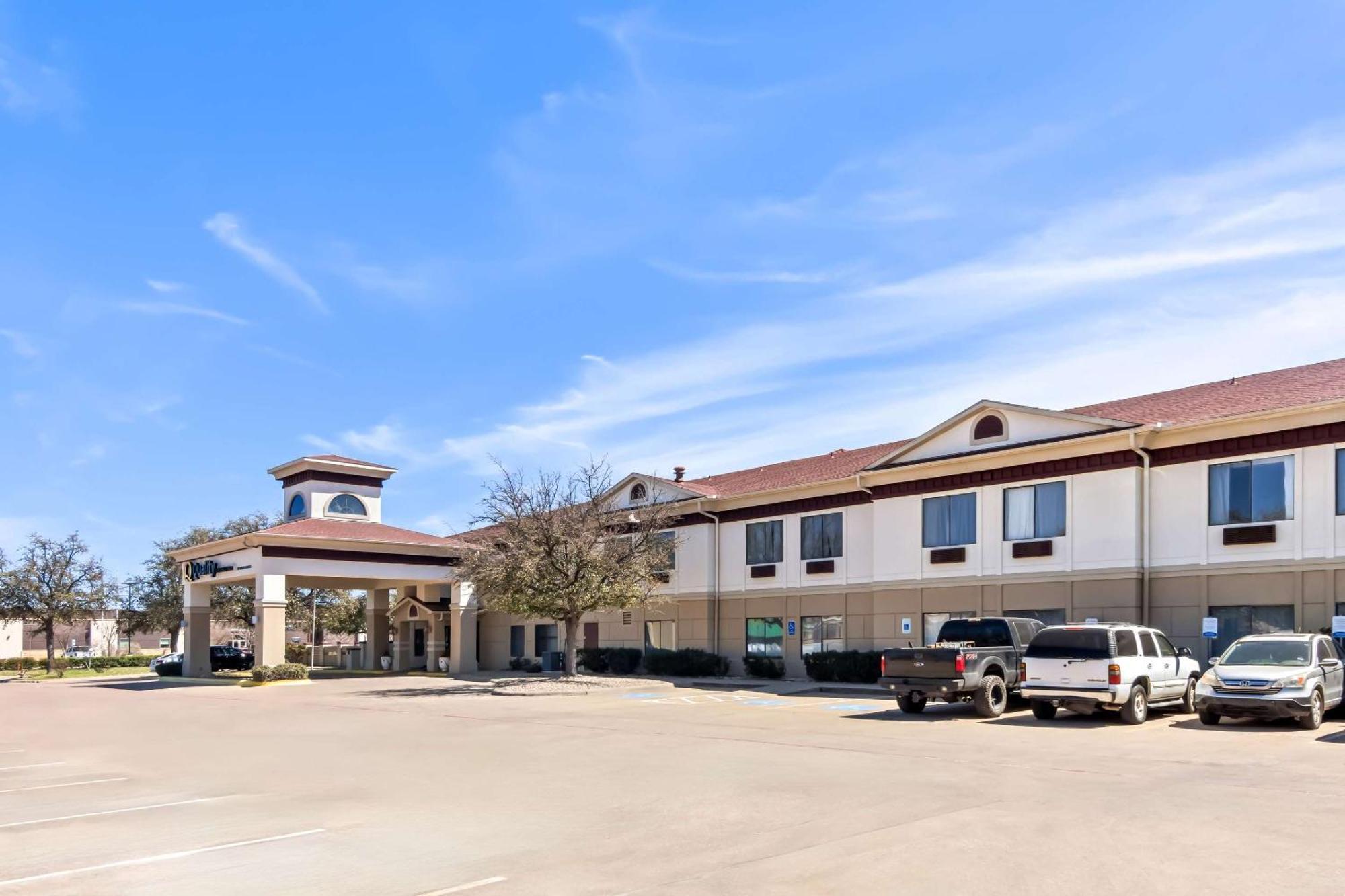 Quality Inn & Suites - Granbury Extérieur photo